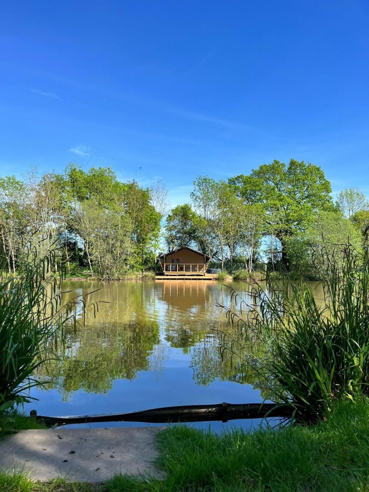 Teal Safari Tent Droitwich Exterior foto